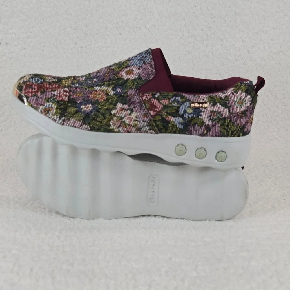 Therafit Womens 8.5 Floral Tapestry Slip On Sneakers Gold Toe Cottagecore Boho